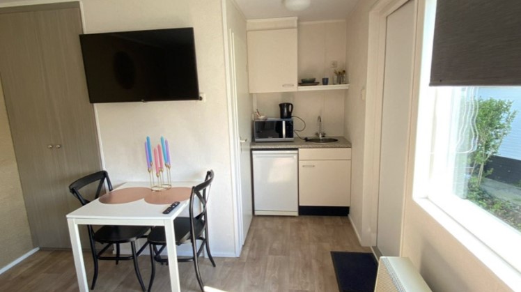 Wilt u genieten van het strand, met net dat beetje extra luxe en comfort dan is een van onze hotelkamers de ideale uitkomst. Onze sfeervol ingerichte hotelkamers beschikken over twee enkele bedden, fl..