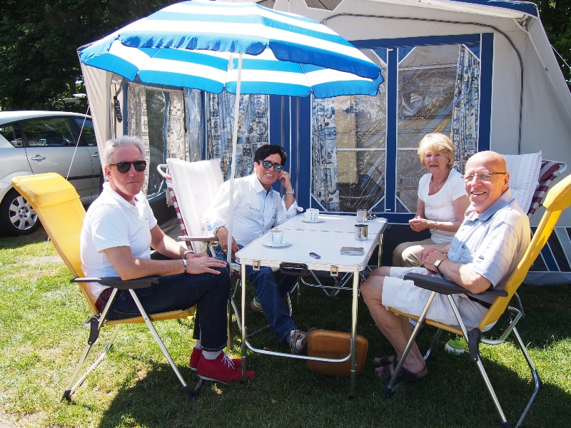 Komfortplatz (Wasser und Abwasseranschluß)